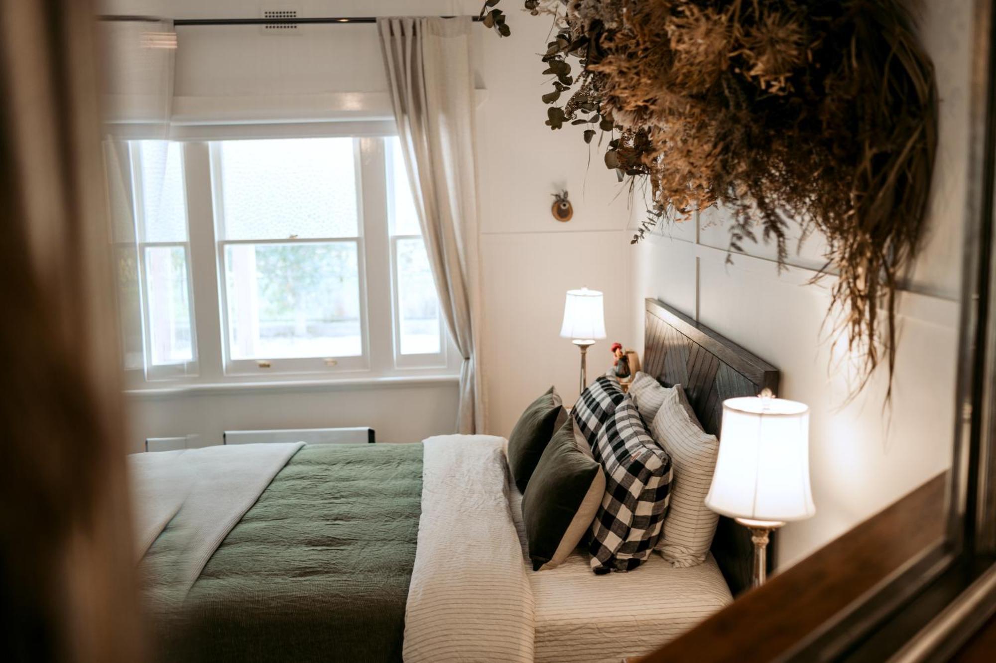 Sultana - Maximalist Accommodation แมคลาเรนเวล ภายนอก รูปภาพ